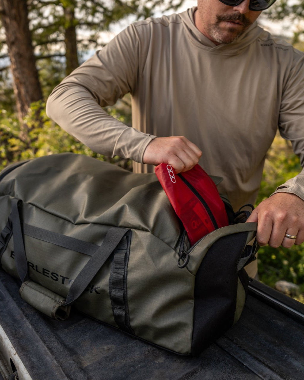 #color_military-green